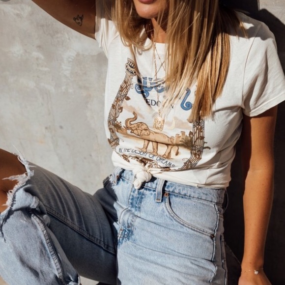 Spell Desert Queen Tee! - Picture 2 of 8